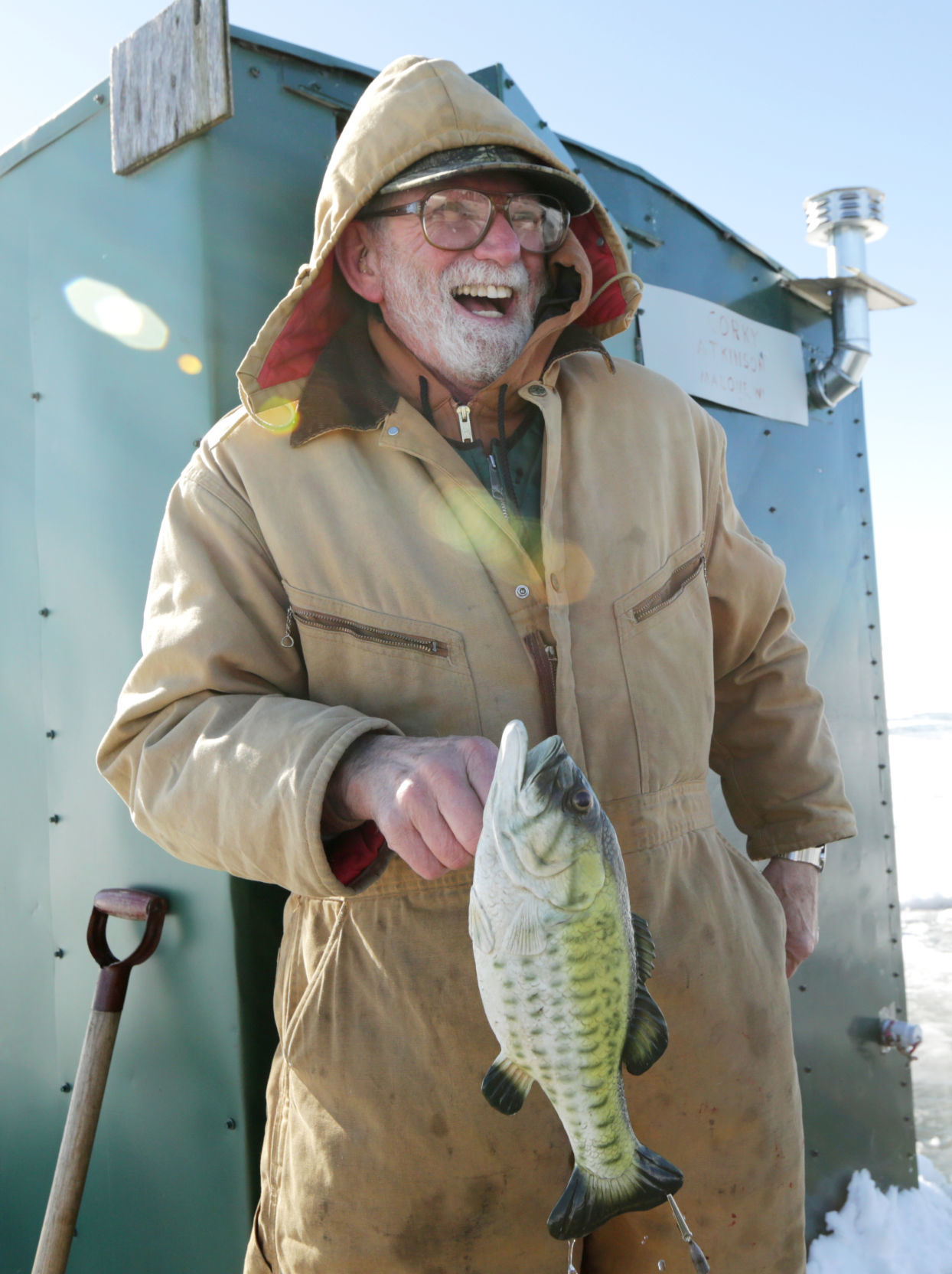 A sturgeon season with limited visibility